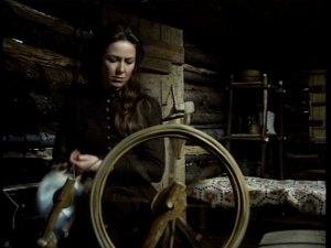 Caroline Ingalls pioneer woman spinning wool Karen Grassle plays Caroline Ingalls spinning wool on Little House on the Prairie