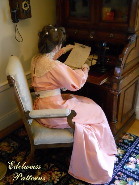 anne-of-avonlea-costume-lady-reading-at-desk victorian-lady-at-her-desk