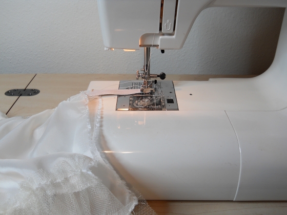 stitching-elastic-ends-together