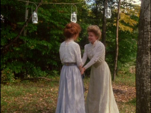 anne-of-avonlea-film-costumes-edwardian-ladies anne-shirley-anne-of-avonlea-film-costume