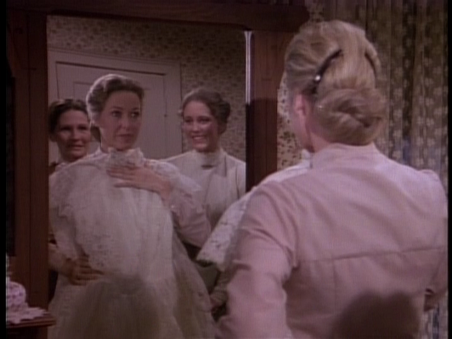 caroline-ingalls-wedding-dress-little-house