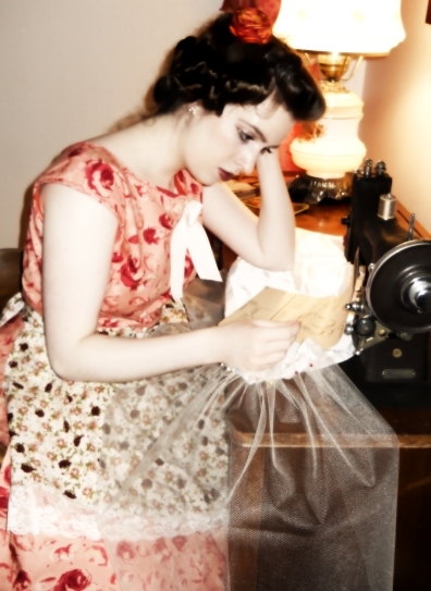 colorized-photo-1950s-sewing-machine 1950s-lady-sewing