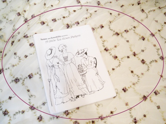 edwardian-embroidered-netting-dress-fabric