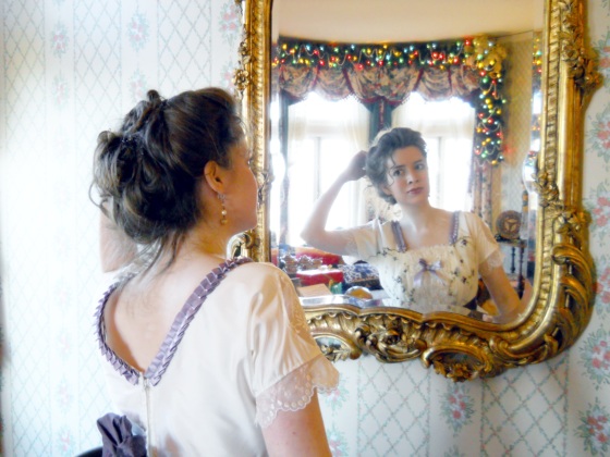 edwardian-tea-gown-and-hairstyle victorian-dressing-room