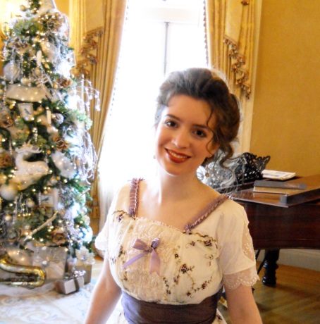 edwardian-tea-gown-35 a-victorian-christmas-dress-in-an-elegant-parlor