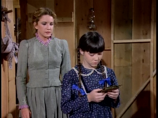 laura-ingalls-melissa-gilbert-wedding-dress