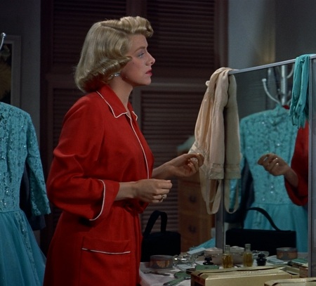 sisters-white-christmas-movie-still rosemary-clooney-white-christmas-movie-still